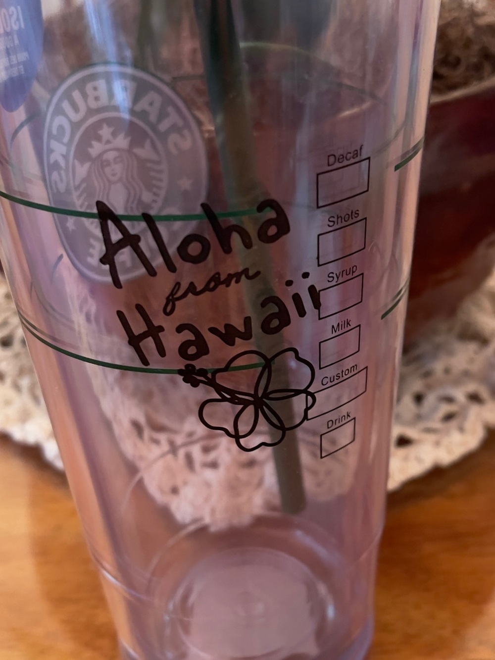 Starbucks Insulated plastic Tumbler Cup
with Floral Lid. Aloha from Hawaii cup